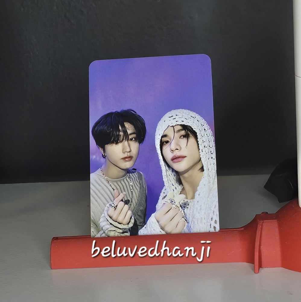 han and hyunjin photocard